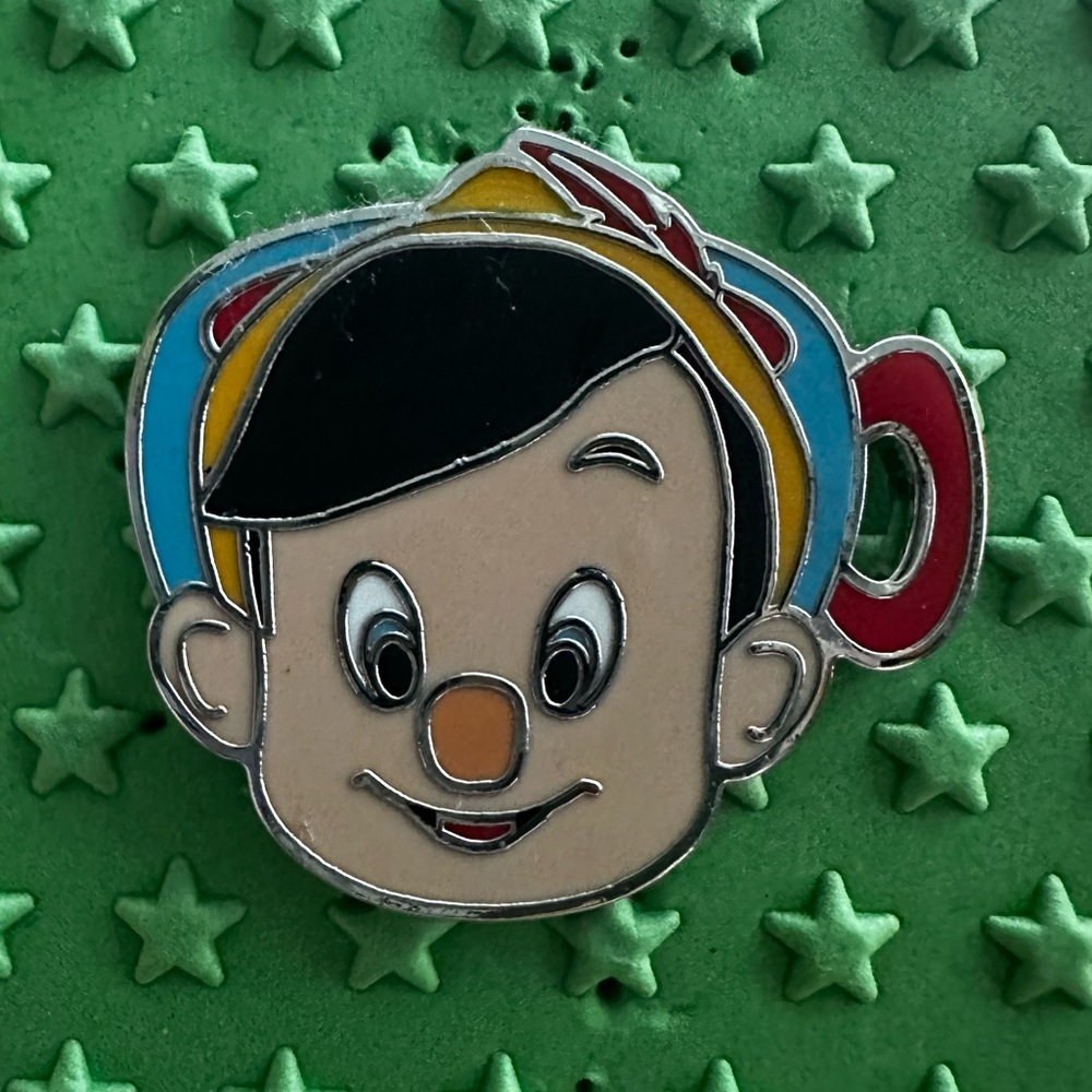 2024 Walt Disney Parks Character Mugs Mystery Series Pinocchio Pin